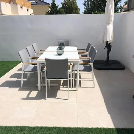 Moderne Luksus I / Alicante 别墅 托雷维耶哈