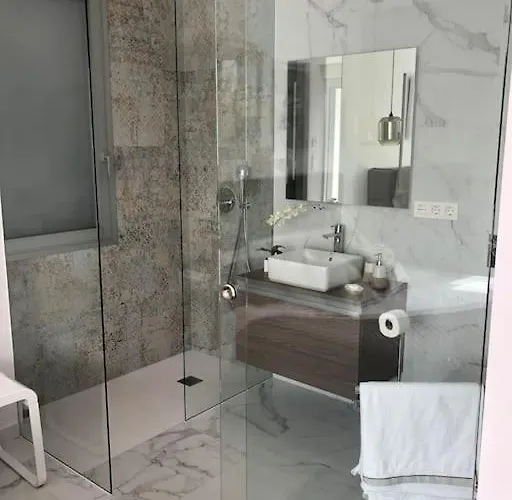 Villa Moderne Luksus I / Alicante *