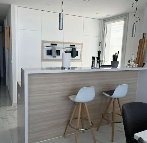 Moderne Luksus I / Alicante Villa *